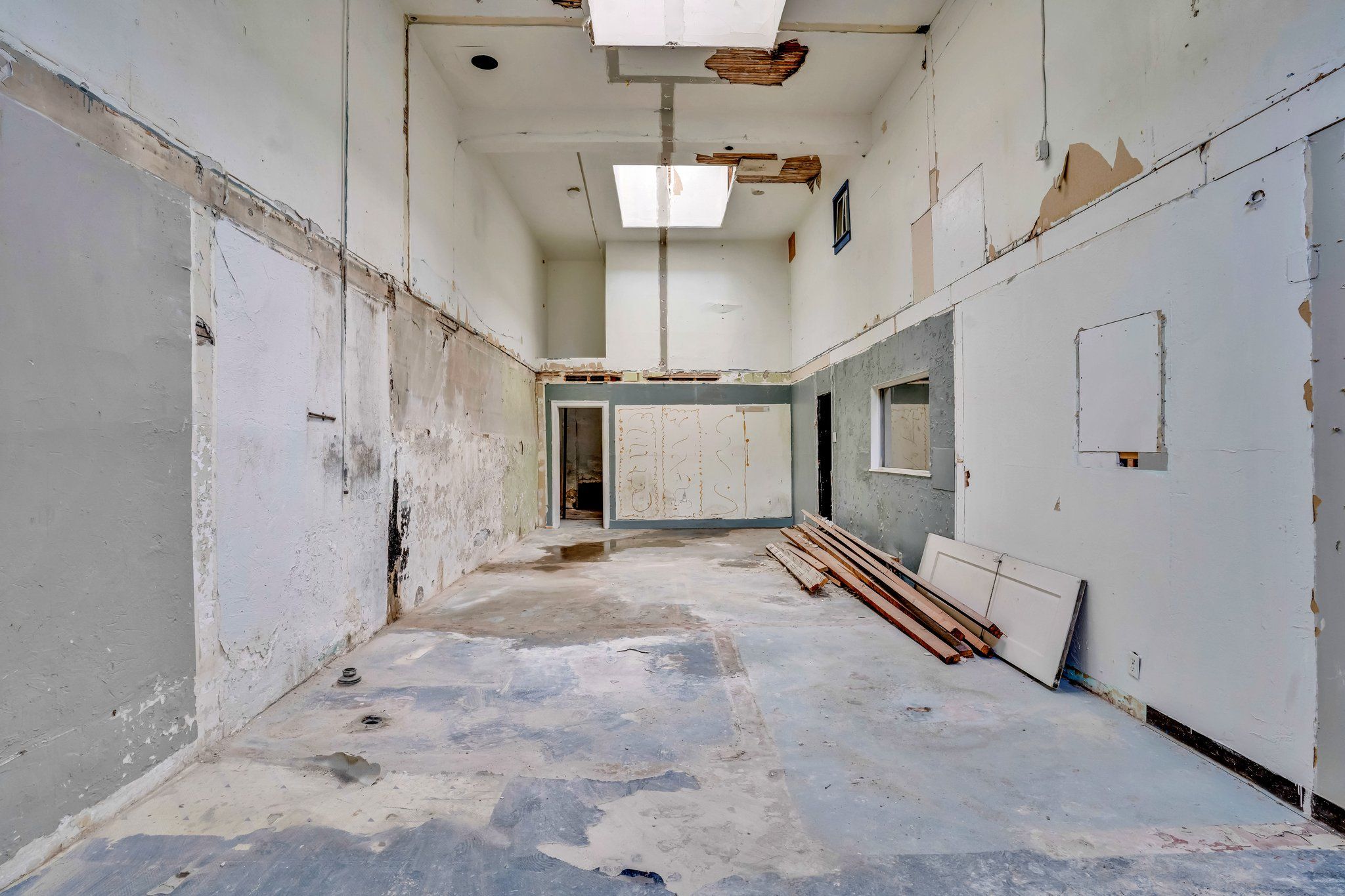 Commercial/Retail/Lease/Mixed Use